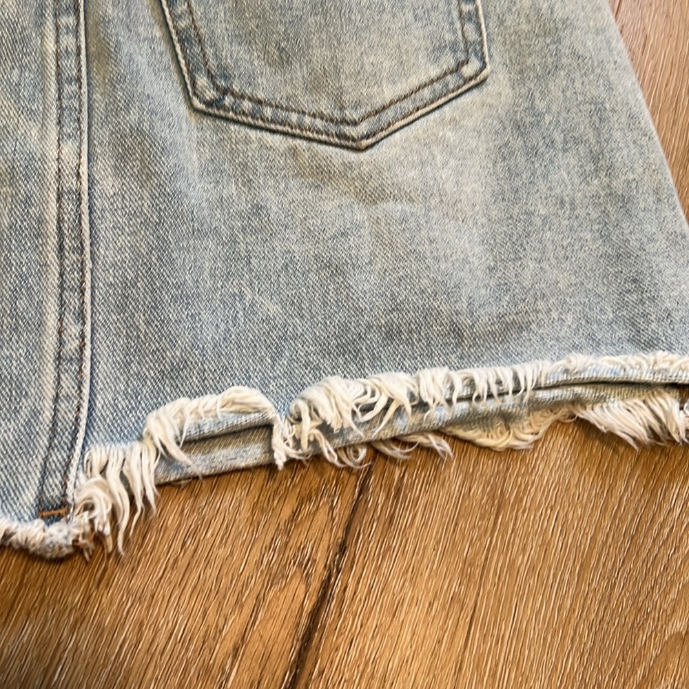 Pacsun distressed Jean skirt women’s size 23 - Picture 3 of 11
